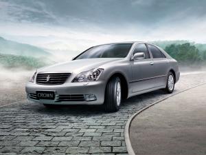 Toyota Crown Royal (CN) '2005